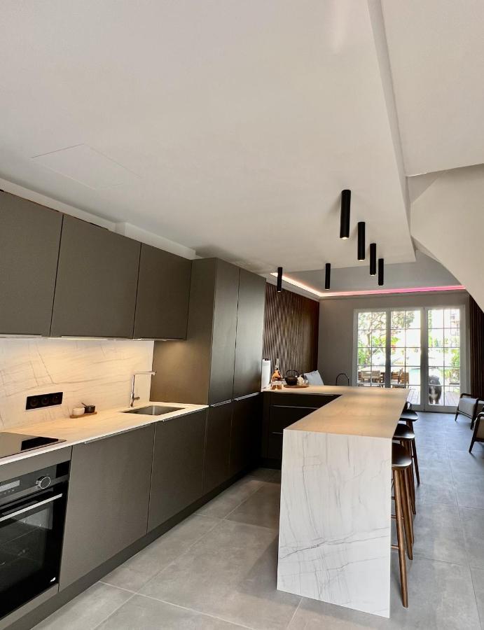Casa Ika Port Grimaud - Maison 4 Chambres + Amarrage Eksteriør bilde